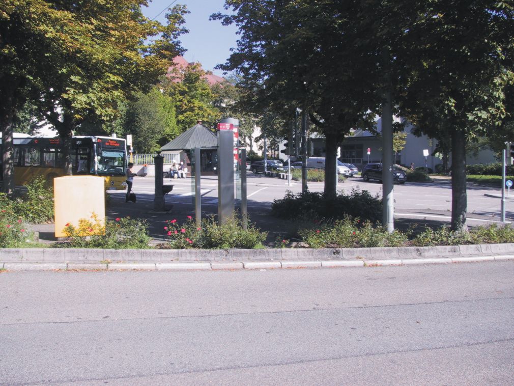 Gr�nanlage H�lderlinstrasse