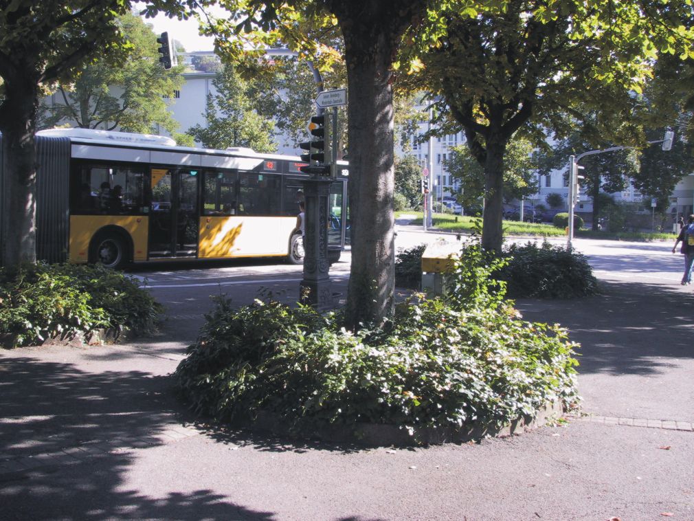 Gr�nanlage H�lderlinstrasse