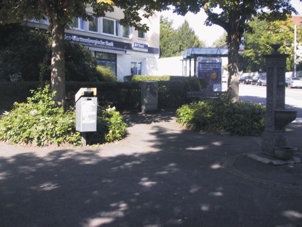 Gr�nanlage H�lderlinstrasse