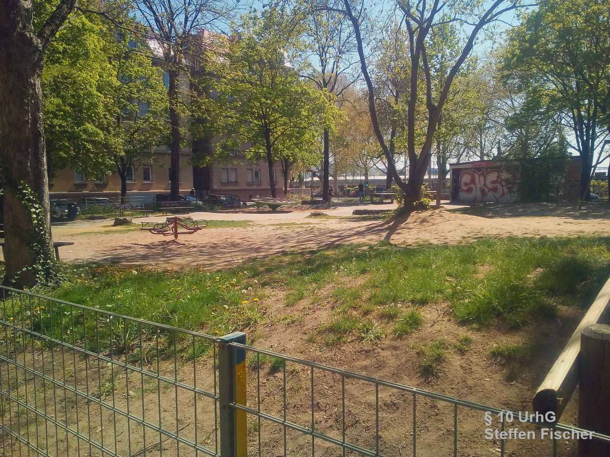 Spielplatz Deckerstrasse